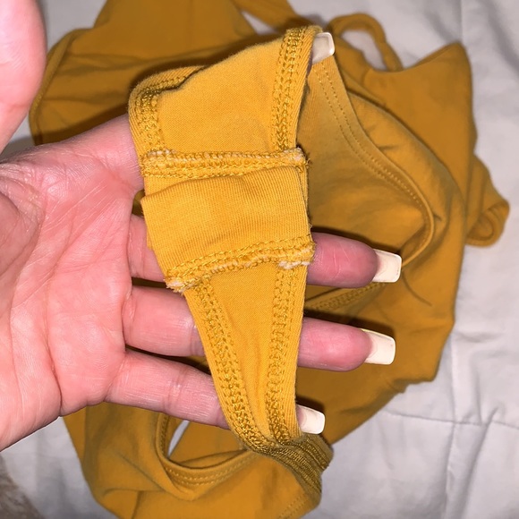 EXPRESS ONE ELEVEN MUSTARD THONG - Picture 6 of 8